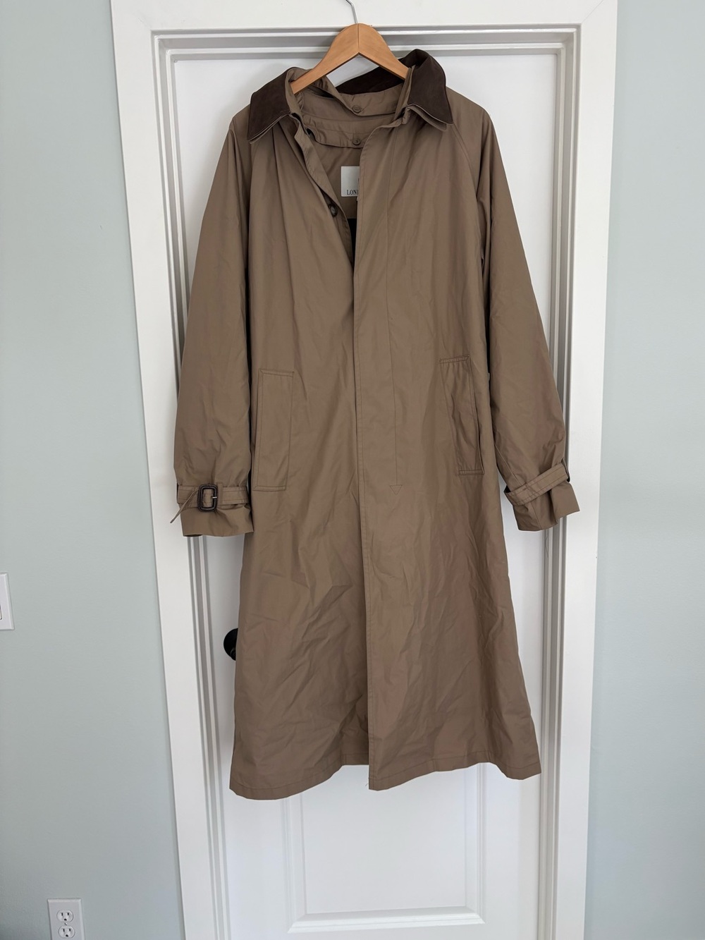 Vintage London Fog Trench Coat with Leather Collar & Belt 42/L